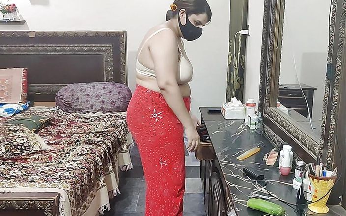 Sidra: Pakistano bigass matrigna che pulisce la stanza