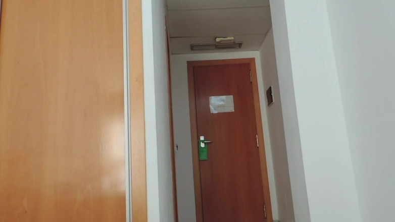 Bareback cum inside studio: Dany Sboss zneužitá surově hetero maigic