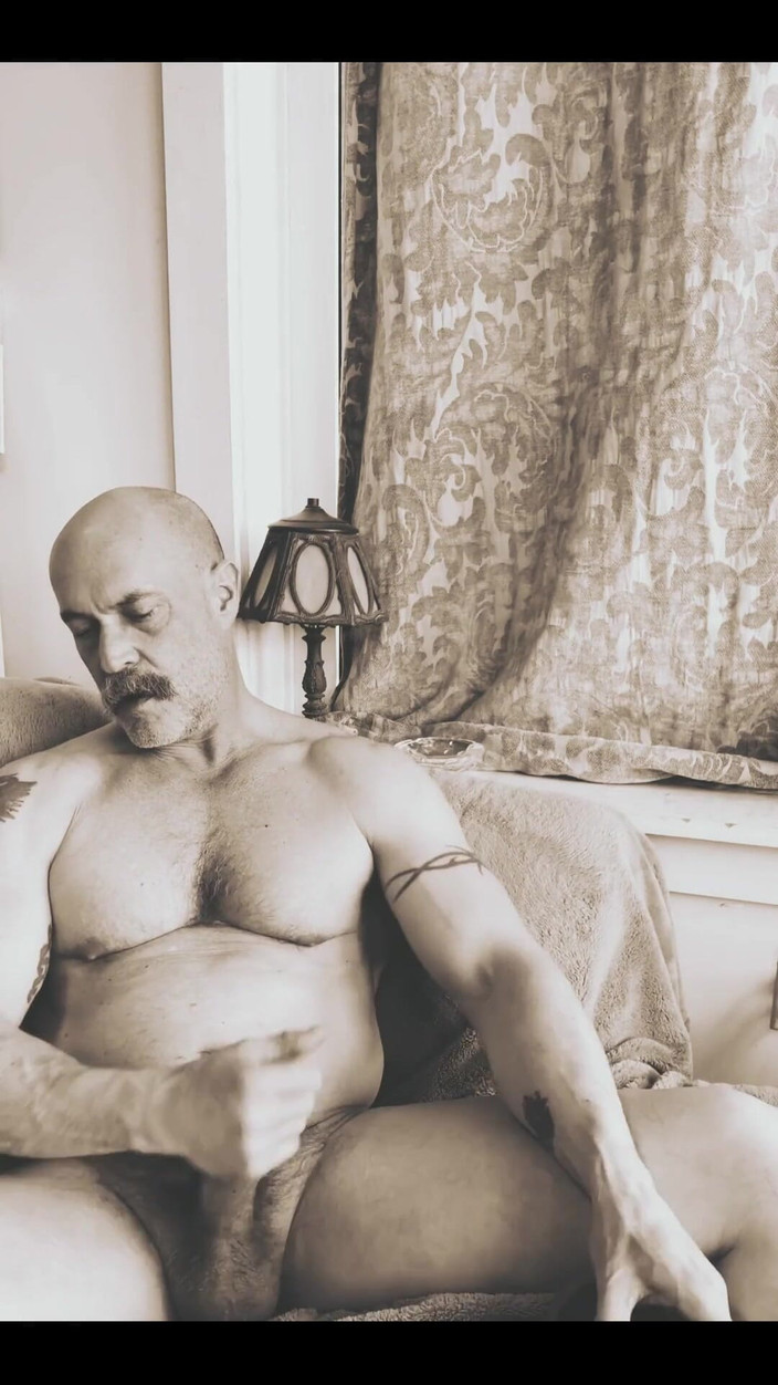 MrJamesYork: Старомодная мастурбация