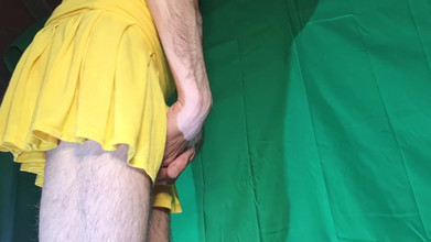 HeIsSooThin: Mina trosor för tävlingar under min gula minikjol