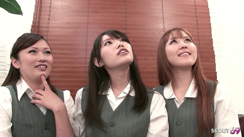 Asian porn collection: Uncensored JAV Reverse CFNM Nalon Footjob by Three Japanese Teens...