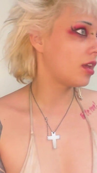 Lipstick Kisses and Blowjob Red Black Lips Deepthroat Sloppy