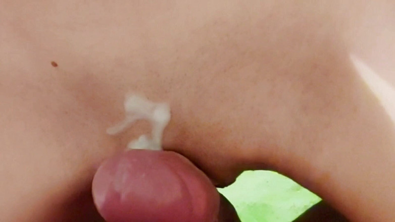 Wet Pussy Fuck: Chica de 18 años follada duro con la enorme corrida en...