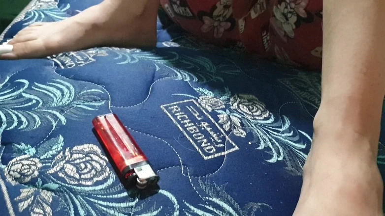 sahar good: Ung Fru Otrogenar Sin Man Med Sin Vän Marockansk Arabisk...