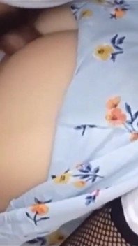 343 Spinster arkadaşları ve çirkin üvey kız kardeşleri yüzünden