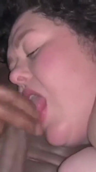YoungEnglishBBW BBC Nata4sex手コキ、すべての滴を飲み込む私の口の中で絶頂