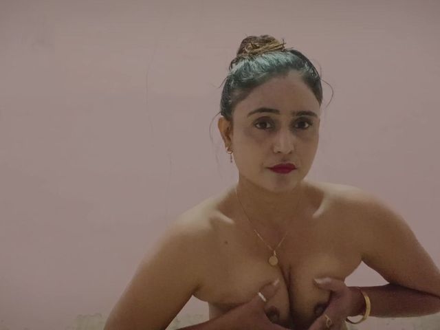 Desi Sister-in-law Showed Hot Water (Noxavo)