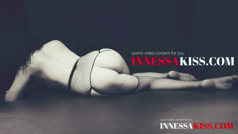 InnessaKiss: Ibu tiri sange ngentot posisi 69 dan dudukin kontol di atas -...