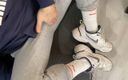 High quality socks: Brudne białe skarpetki puma, trampki Nike