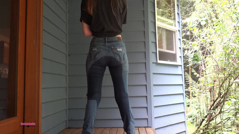 Destination Kat: Pissar i jeans