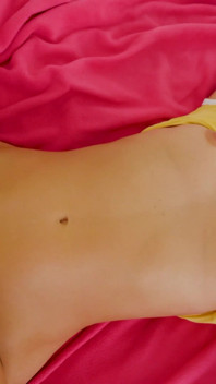 Blonde tiener Lindsey Cruz krijgt sekslessen van haar stiefvader
