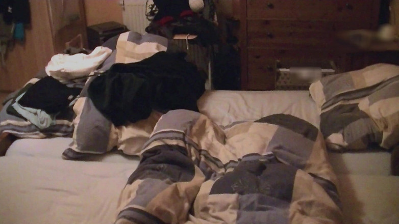 Mark Hannes: Hump Im Schwiegermutter Slip