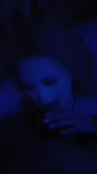 Mavi romantizm, sensual sarışından