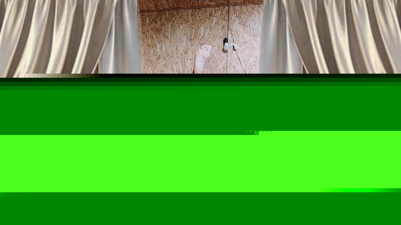 Lukerya: Horká hospodyně Lukerya na velké posteli