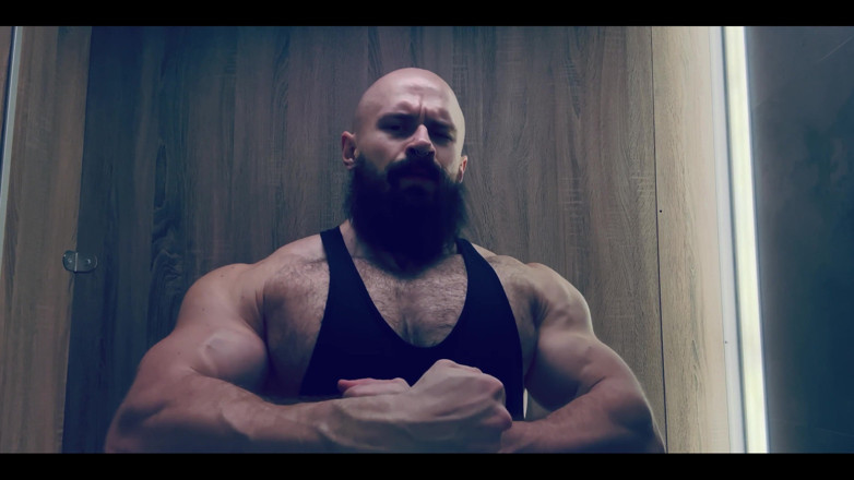 Mister Stone: Strong Man