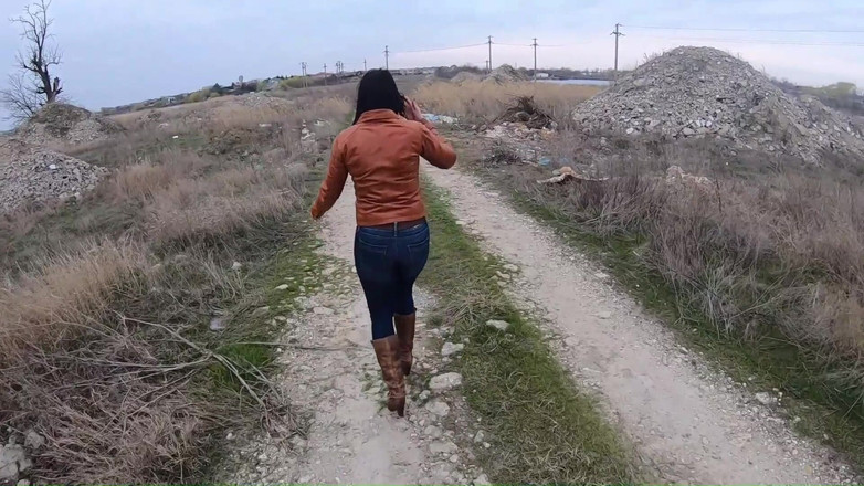 MilfyCalla: A Fistful of Doll Ass. Tight Jeans and Bubble Butt