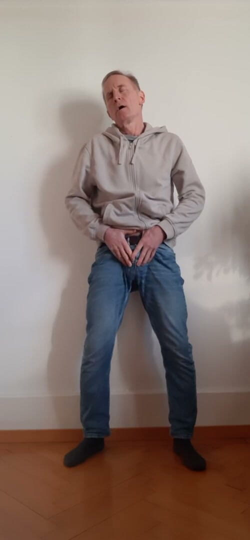 Ragnar51: Striptease dimineața