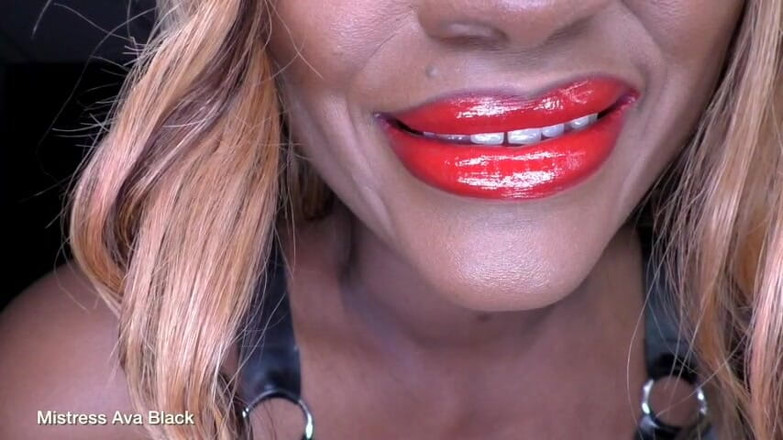 Mistress Ava Black: Beta in castità