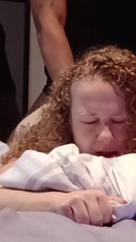 Šťastná dívka Kween Bunny B - Děkuji, tati, nejlepší sex zezadu vůbec