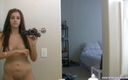 Spungy Gunk Films: Aleigh Heatsin - ateşli çıplak kendini filme alıyor göt sallama videosu! Üzerinde harika...