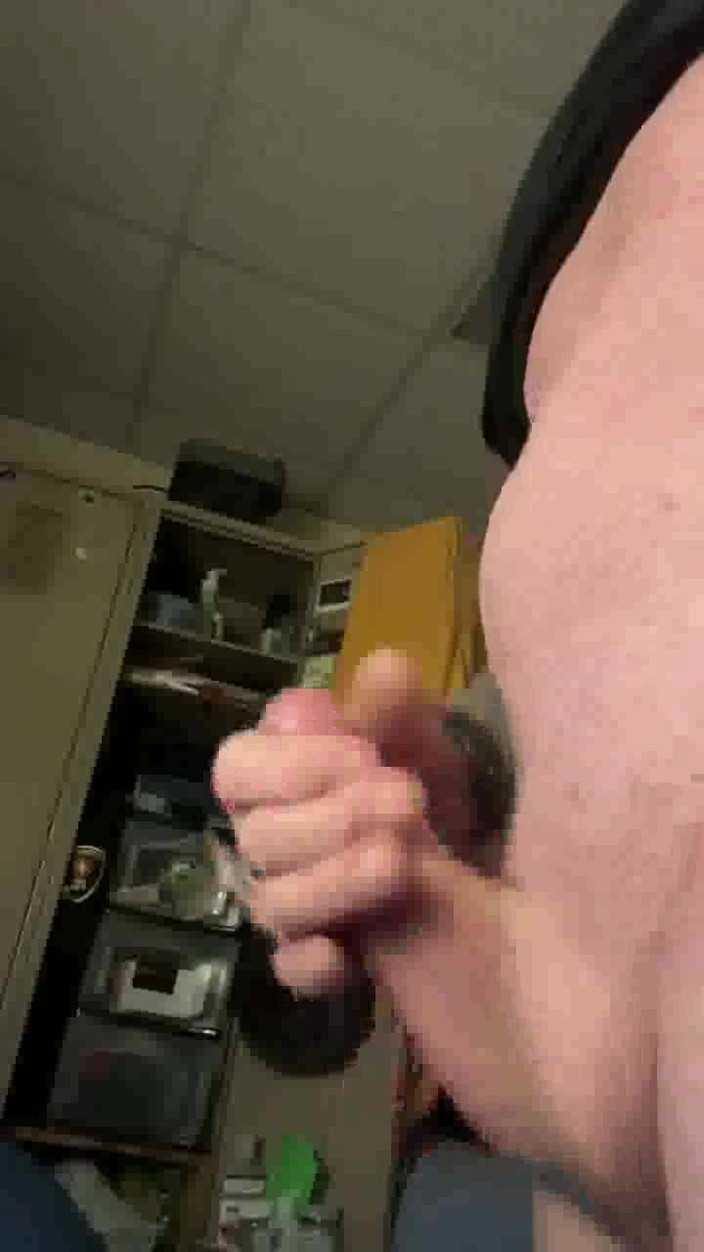 Tatted Daddy: Cumshot