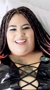 Agbv Nos Bastidores - Denise Come Meu Pau E Chupa Os Seios de uma Mulher