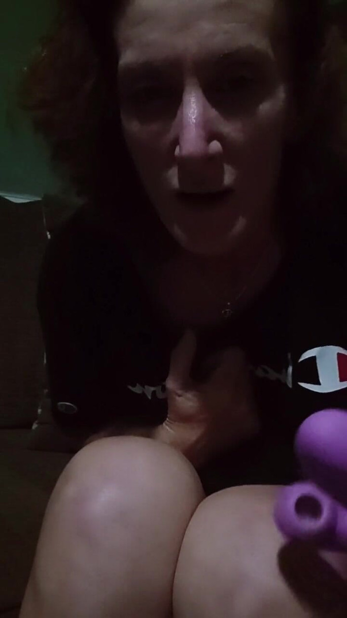 Longtoes45: Чемпионка по мастурбации