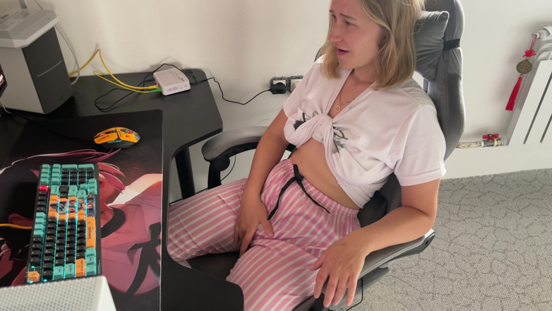 Stacy_via: Stacy Via krijgt een orgasme van het kijken naar je...