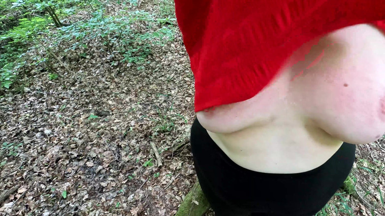 Bouncy Tits Action: Training voor wereldrecord in tietenlapping nr. 1 - deel 2