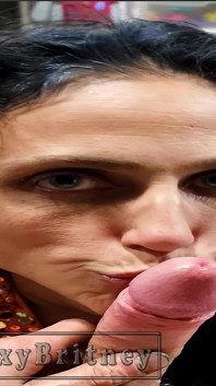 Big N Sexy Britney - Cumshot and Facial Slideshow - Blowjob