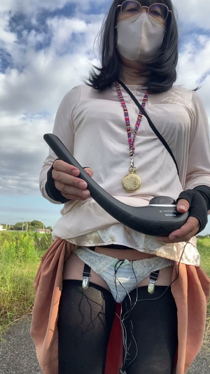 megu2002: No. 328 Cycling Masturbation