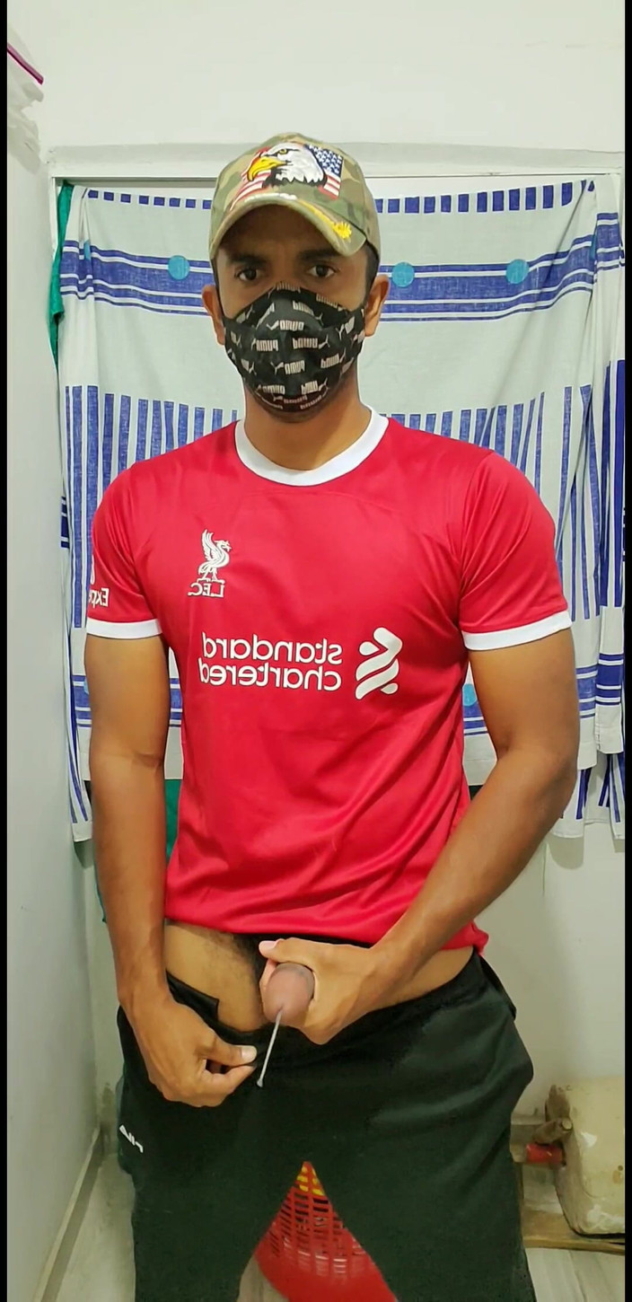 Charlieburrito: Kolumbijský chlapec masturbuje