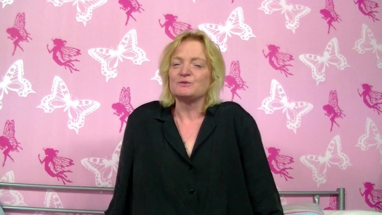 Swinger Friends Germany: Tanja la casalinga matura ama volare a Malle