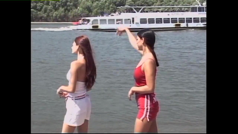 Heatwave Porn: Studentesse lesbiche, parte 18