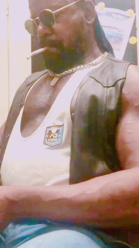 Black smoking muscle stepdad: Muskuły skórzane dżinsowe buty Palenie Solo Titpig