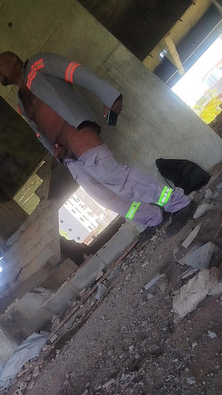 TheBlacKHunterr: Tersentak berbau seperti but