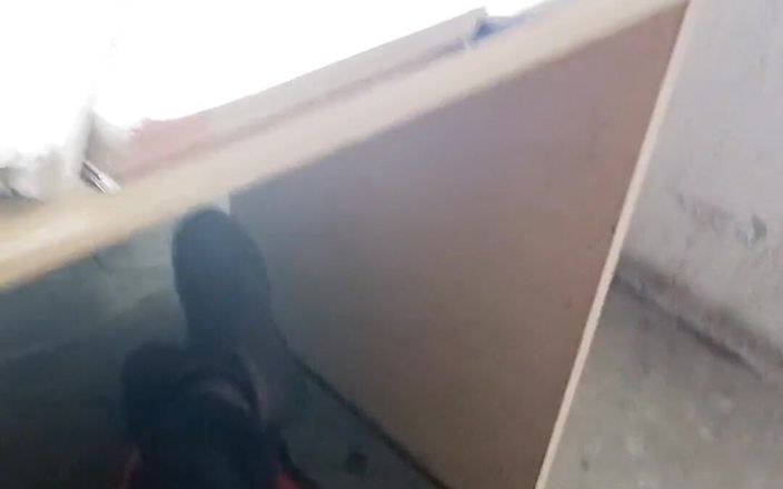 213san: Ero al lavoro e la mia amica mi ha appena...