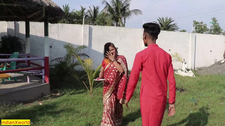 Indian Xshot: Indická bengálská boudi má sex s 18letým Devarem! Sexy XXX