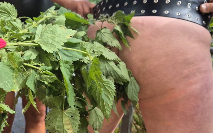 Amoresia: Lady Medusa Rubs Nettles on My Ass and Cunt