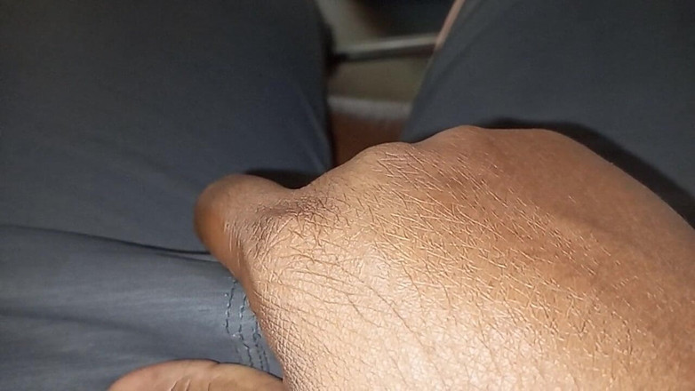 Fucking my wife: Desi poesje zuigen universiteitsjongen buitenshuis