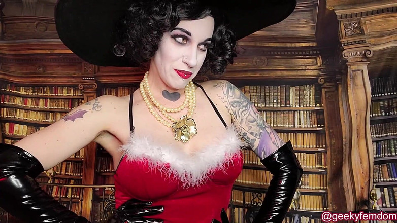 Geeky Femdom: Lady dimitrescu regalo di vacanza