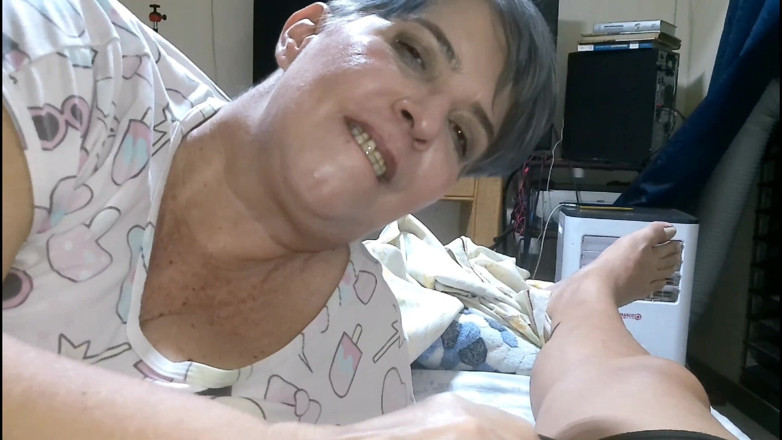 MaturecoupleVe: POV of Beautiful Granny Who Likes to Milk Her Hot...