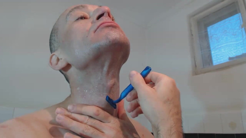 TIVADAR 73: Tivadar 73 shaving 2.