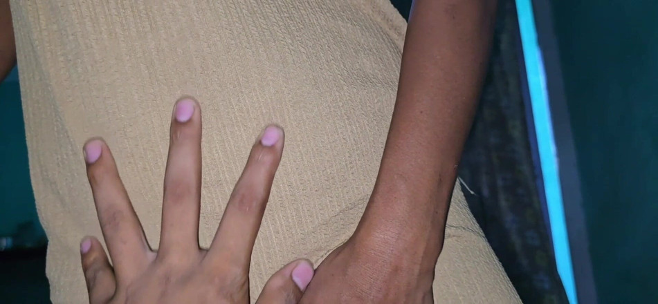 SafeRosebush8: Lízání kundičky mé indické přítelkyně