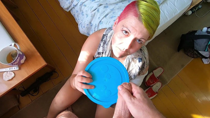 bekycarril: Blowjob dengan air mani bersih dari piring