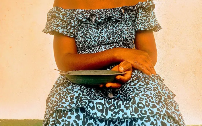 Judithxxx: Enjoying My Lunch