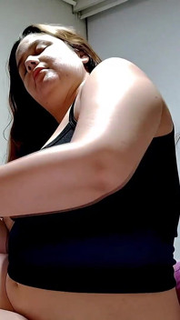 Nicole Chubby Blowjob and Handjob