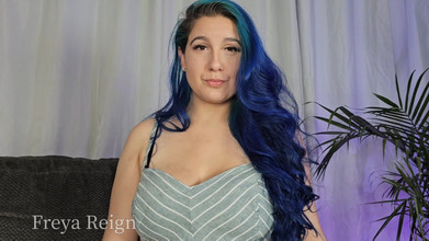 Freya Reign: Rakan sebilik mengusik anda kembali semasa kawan-kawan berada di bilik...