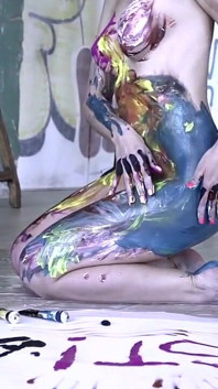 Sanktor - țâțoasă milf art nud body paint în Galery