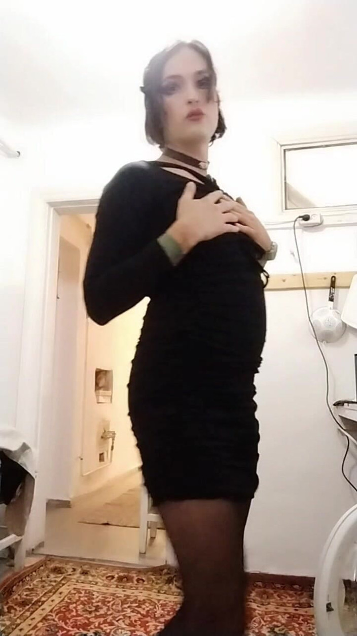 Sisssyl: Pantyhouse Caged Femboy